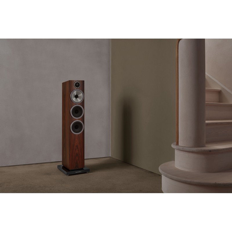 B&W 704 S3 | Bowers & Wilkins | DOYMO Sitges