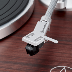 Audio-Technica AT-LPW50BTRW | Giradiscos | DOYMO