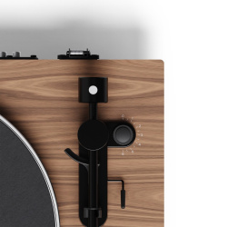 Kanto OBI3 2nd Gen | Bluetooth Turntable with Phono Preamp | DOYMO Sitges