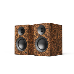 KANTO TUK G2 | Active bookshelf speakers | DOYMO Sitges